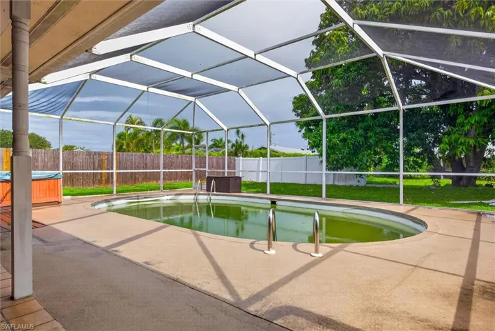 1421 Se 31st St, Cape Coral, Florida 33904