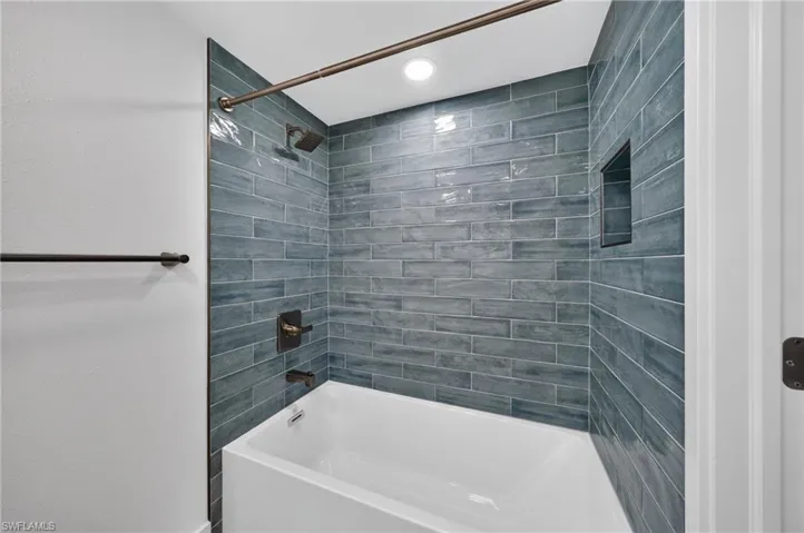 1730 Bald Eagle Dr A, Naples, Florida 34105