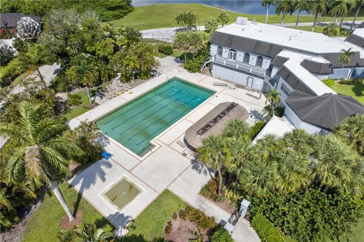 1730 Bald Eagle Dr A, Naples, Florida 34105