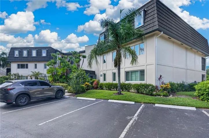 1730 Bald Eagle Dr A, Naples, Florida 34105