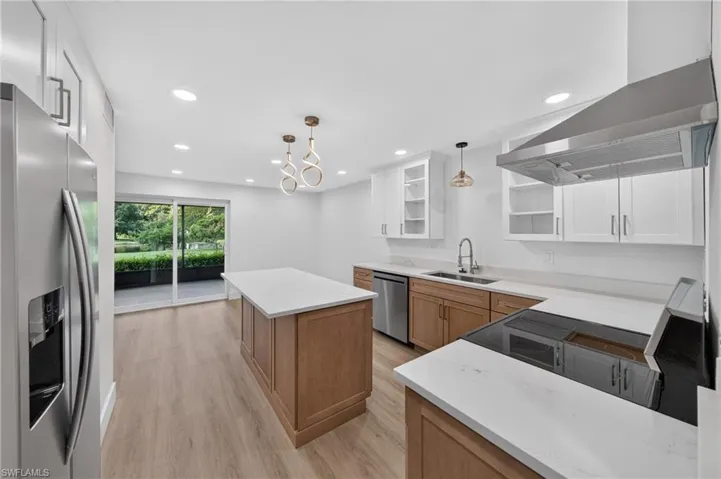 1730 Bald Eagle Dr A, Naples, Florida 34105