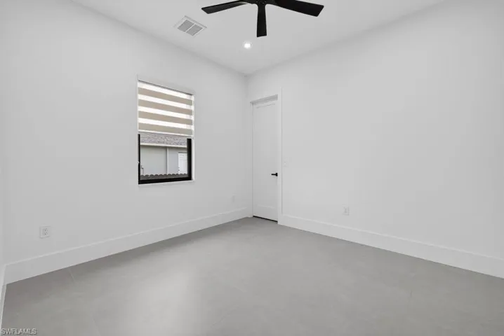 422 Sw 31st Ave, Cape Coral, Florida 33991