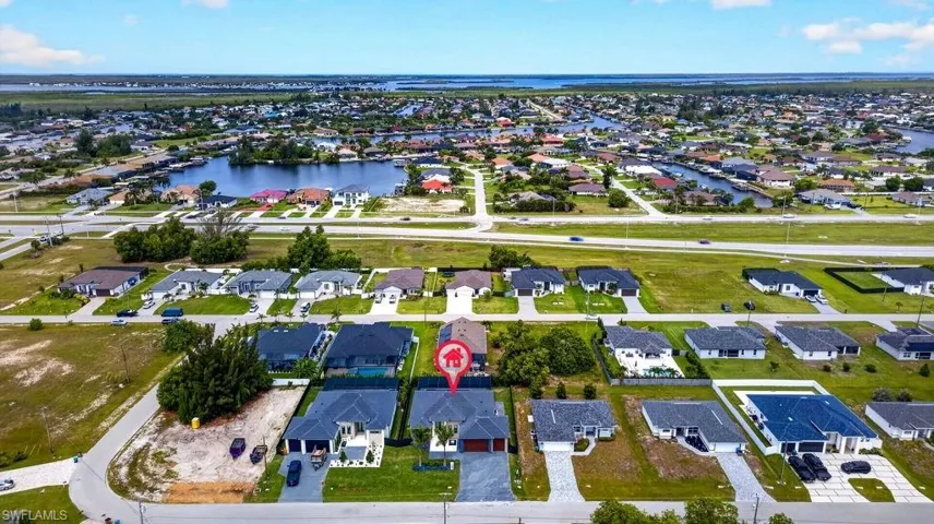 422 Sw 31st Ave, Cape Coral, Florida 33991