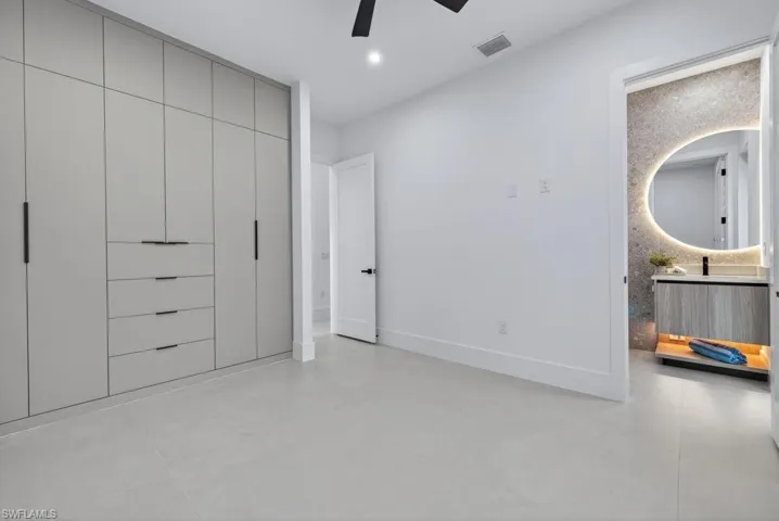 422 Sw 31st Ave, Cape Coral, Florida 33991