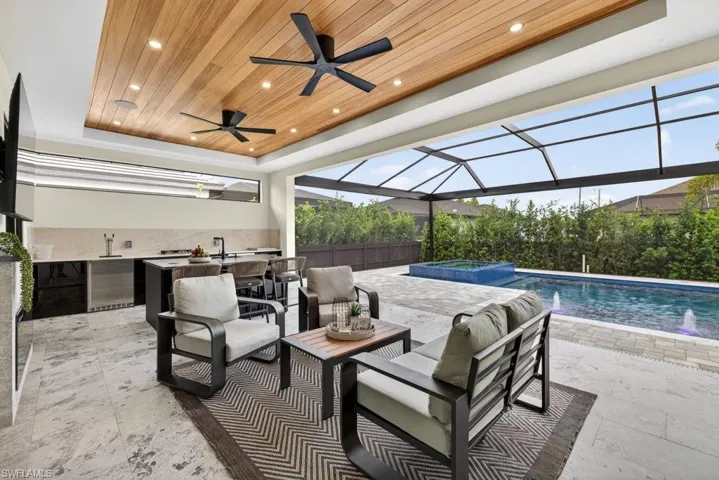 422 Sw 31st Ave, Cape Coral, Florida 33991