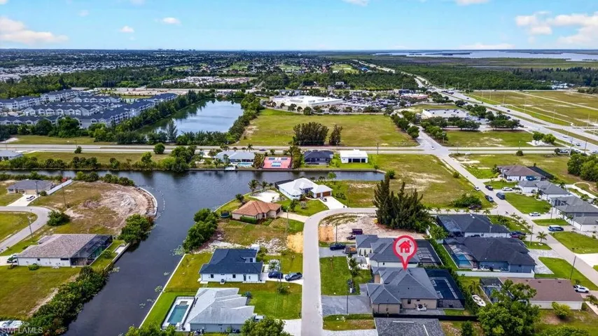 422 Sw 31st Ave, Cape Coral, Florida 33991