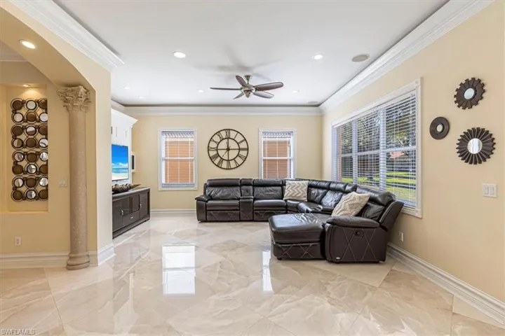 2135 Par Dr, Naples, Florida 34120