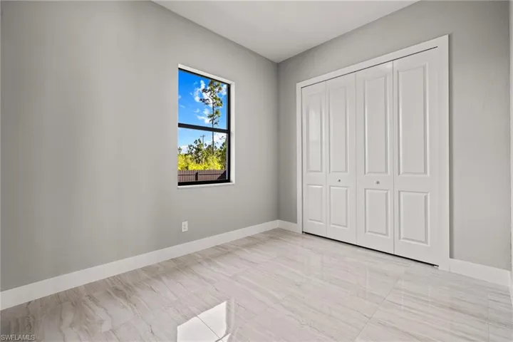 1107 Barfield St E, Lehigh Acres Fl 33974