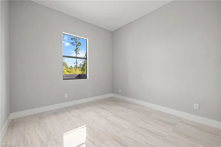 1107 Barfield St E, Lehigh Acres Fl 33974