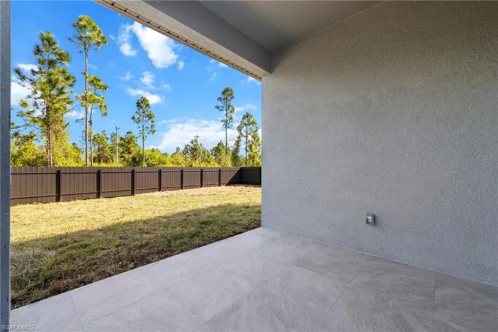 1107 Barfield St E, Lehigh Acres Fl 33974