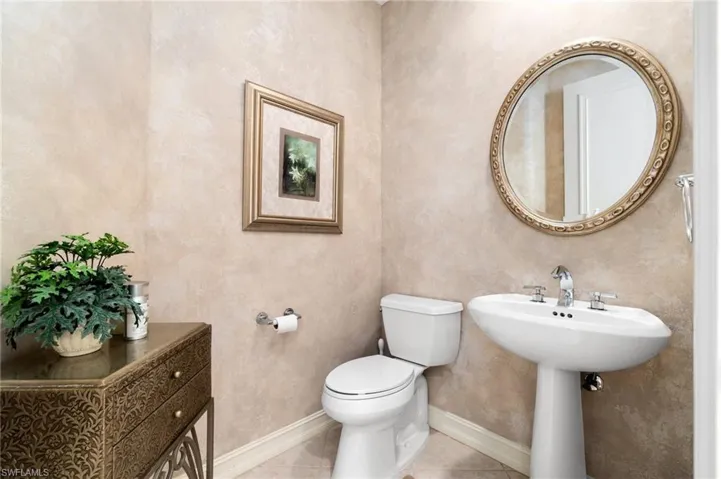 Powder bath