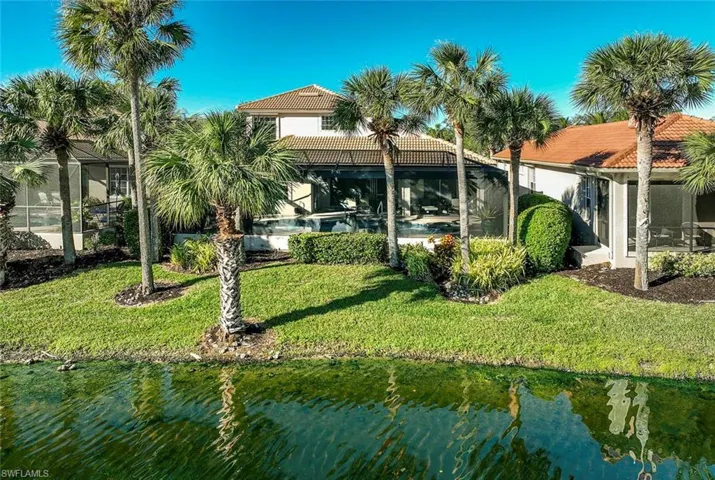 Pretty lake in your backyard!