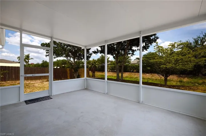 17229  Oriole  RD, Fort Myers, FL 33967