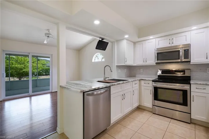 17229  Oriole  RD, Fort Myers, FL 33967