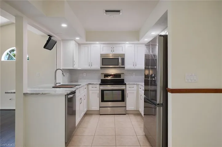 17229  Oriole  RD, Fort Myers, FL 33967