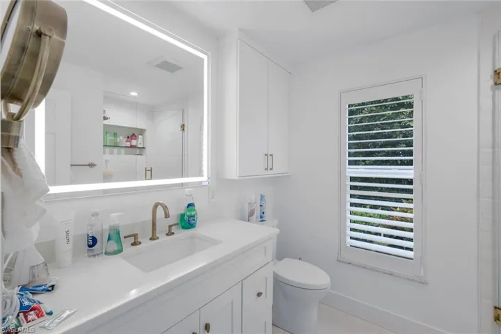 1250 Tuna Ct, Naples, Florida 34102