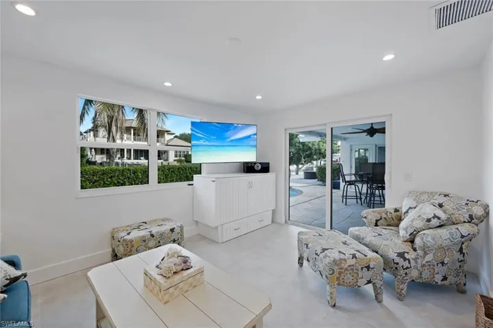 1250 Tuna Ct, Naples, Florida 34102