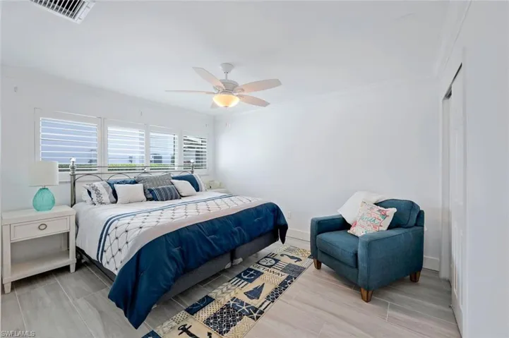 1250 Tuna Ct, Naples, Florida 34102