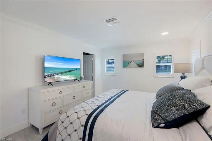 1250 Tuna Ct, Naples, Florida 34102