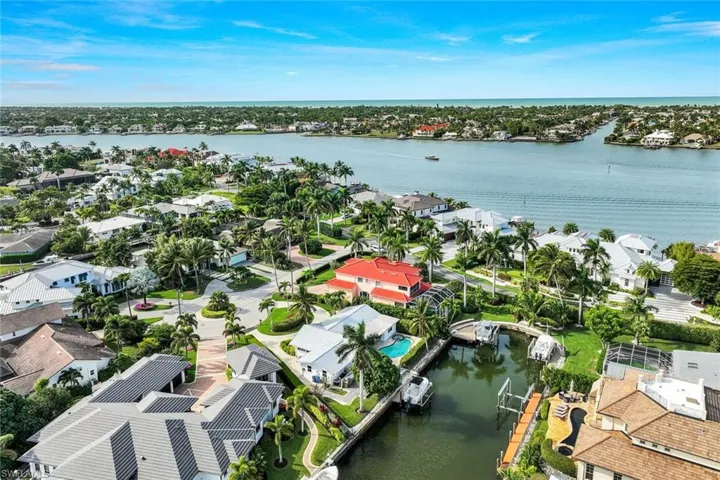 1250 Tuna Ct, Naples, Florida 34102