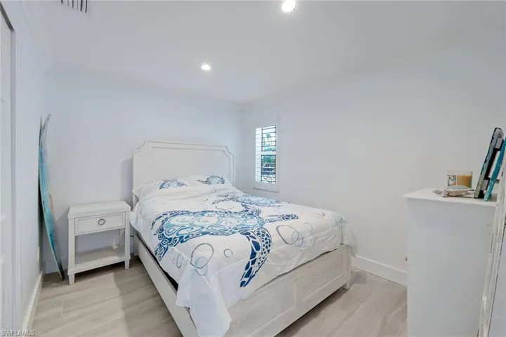 1250 Tuna Ct, Naples, Florida 34102