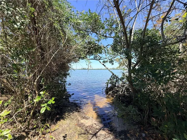 Paddle board and kayak drop into the Caloosahatchee River