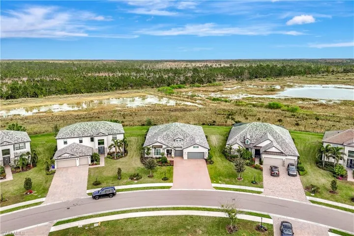 Bird's eye view featuring a residential view and a water view