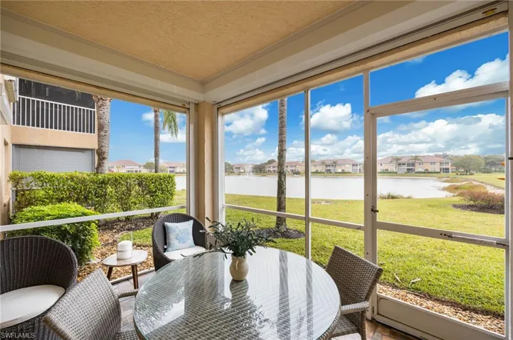6650  Huntington Lakes  CIR, Naples, FL 34119