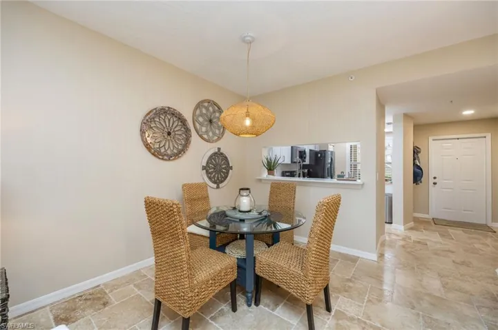 6650  Huntington Lakes  CIR, Naples, FL 34119