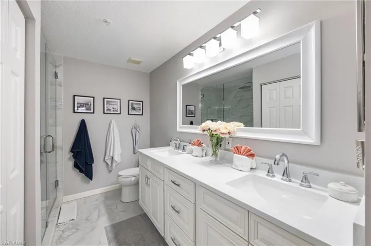 6650  Huntington Lakes  CIR, Naples, FL 34119