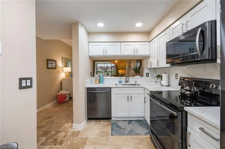 6650  Huntington Lakes  CIR, Naples, FL 34119