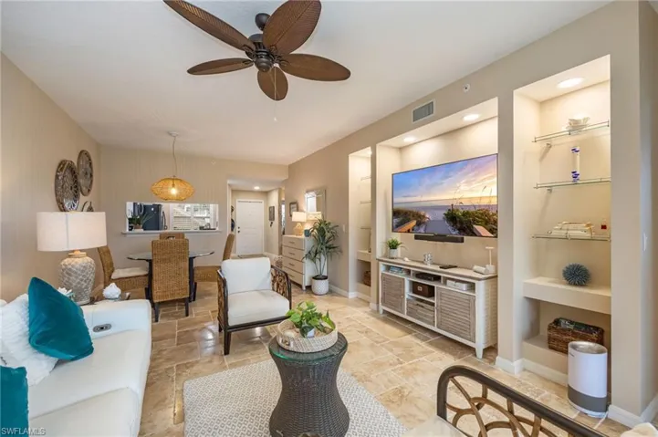 6650  Huntington Lakes  CIR, Naples, FL 34119