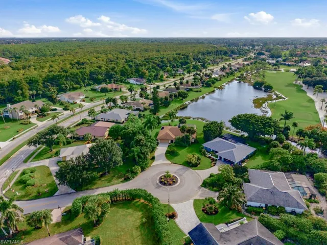 105 Cherry Hill Ct, Naples, Florida 34113