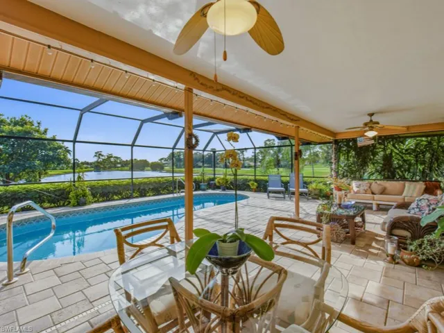 105 Cherry Hill Ct, Naples, Florida 34113