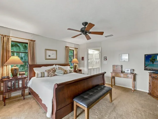 105 Cherry Hill Ct, Naples, Florida 34113