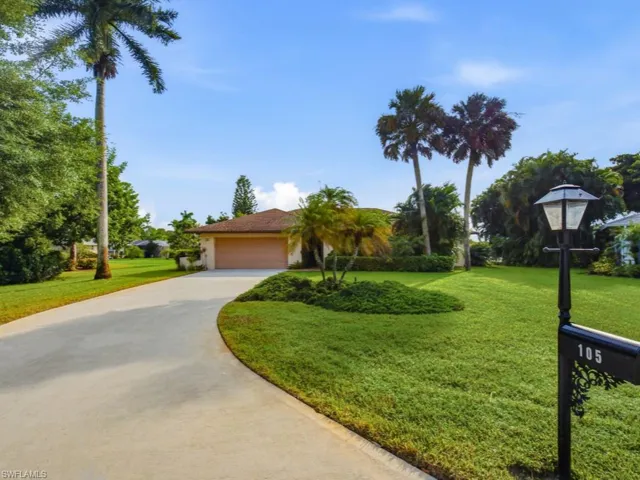 105 Cherry Hill Ct, Naples, Florida 34113