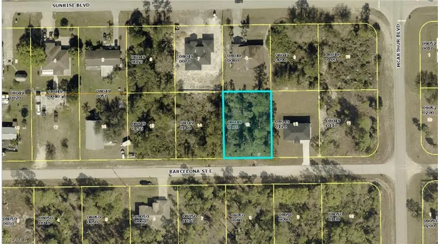 Aerial map of property and surrounding area