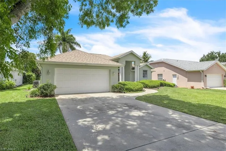 5141 Brixton Ct, Naples, Florida 34104