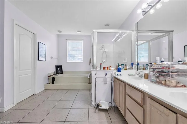 5141 Brixton Ct, Naples, Florida 34104