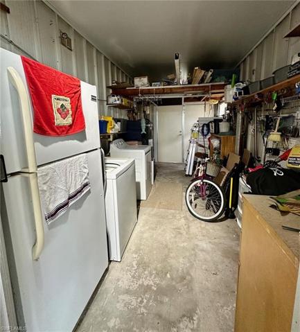 976  Restful  RD, NORTH FORT MYERS, FL 33917