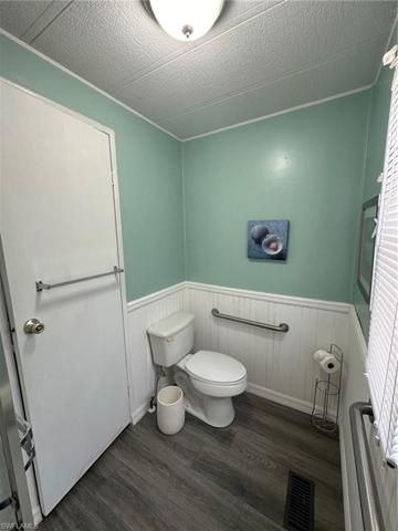 976  Restful  RD, NORTH FORT MYERS, FL 33917