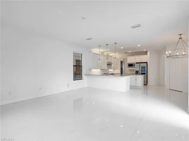 10008 Chesapeake Bay Dr, Fort Myers, Florida 33913