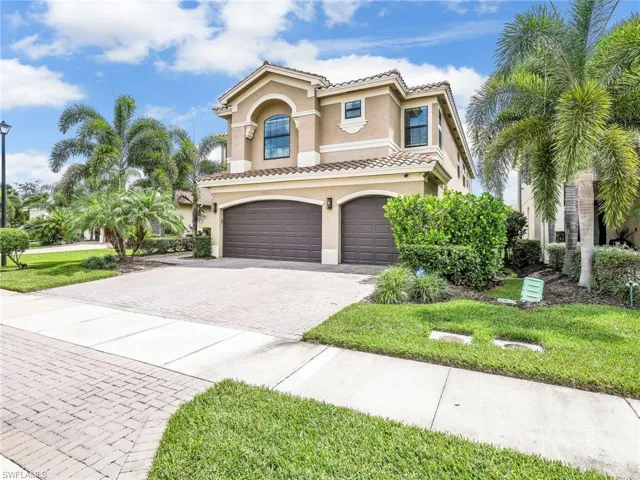 10008 Chesapeake Bay Dr, Fort Myers, Florida 33913