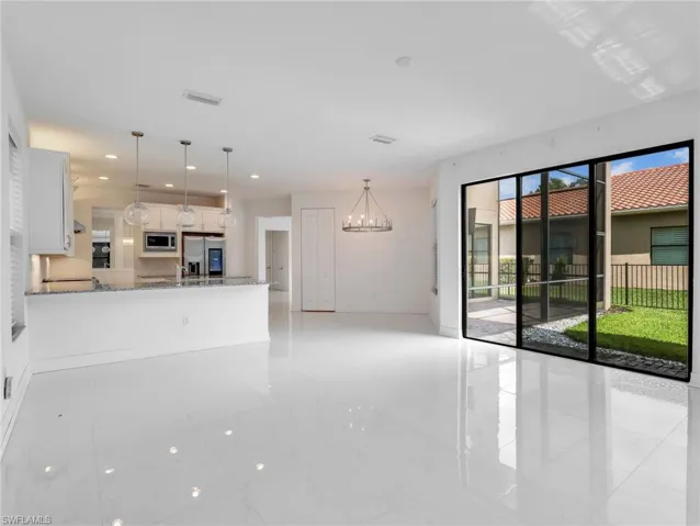 10008 Chesapeake Bay Dr, Fort Myers, Florida 33913