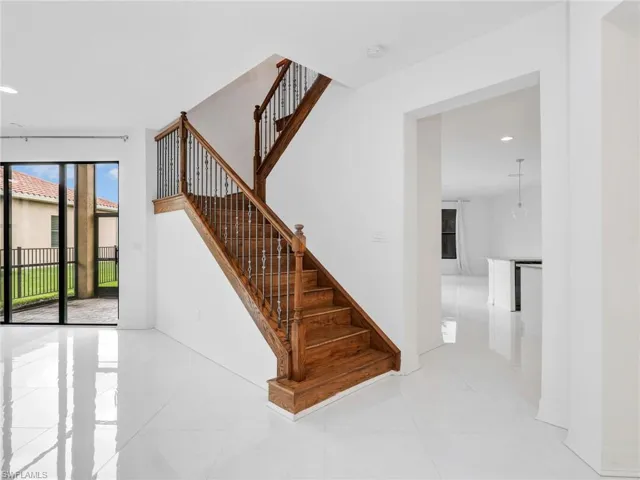 10008 Chesapeake Bay Dr, Fort Myers, Florida 33913