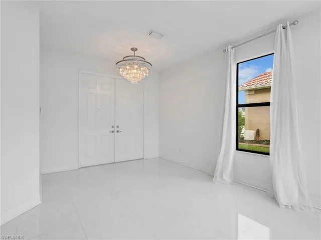 10008 Chesapeake Bay Dr, Fort Myers, Florida 33913