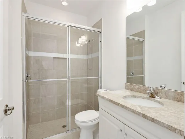 10008 Chesapeake Bay Dr, Fort Myers, Florida 33913