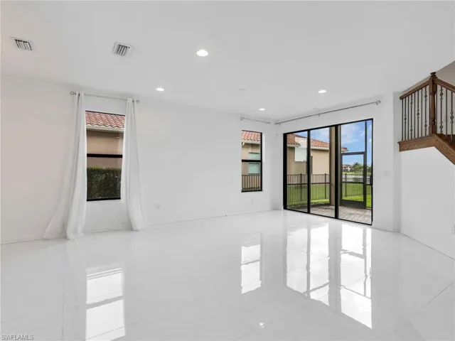 10008 Chesapeake Bay Dr, Fort Myers, Florida 33913