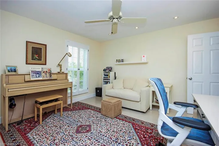 Home office with ceiling fan