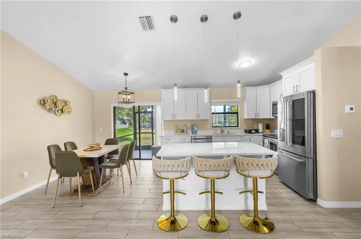 930 Sw 34th St, Cape Coral, Florida 33914